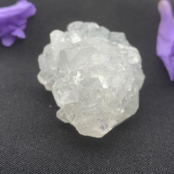 🌺Apophyllite cat shaped natural crystal. Zeolite - Picture 9 of 10